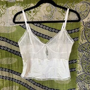 Vintage Y2K Victoria's Secret Ivory Silk/ Lace Sleeveless Blouse Size Medium